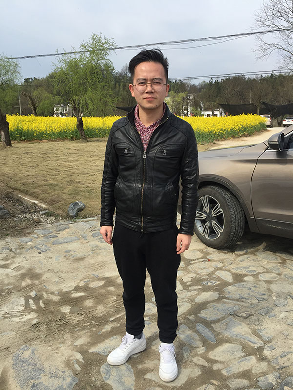 克己助人見證共同成長 &mdash;&mdash; 記浙江金昌寶湖汽車有限公司金余