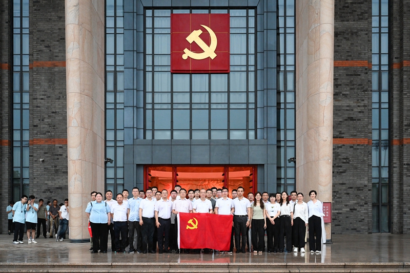 集團(tuán)第一黨支部與浙農(nóng)茂陽(yáng)黨支部聯(lián)合開展&ldquo;追溯紅色記憶 踐行紅船精神&rdquo;主題黨日活動(dòng)