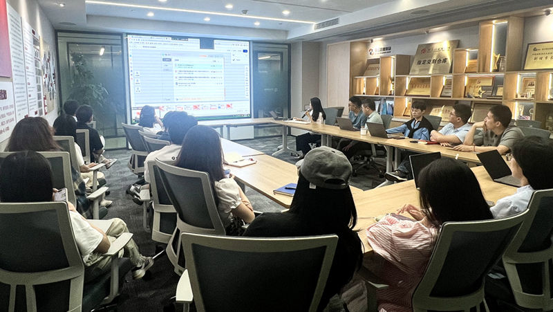 明日控股舉辦AI辦公技能培訓(xùn)