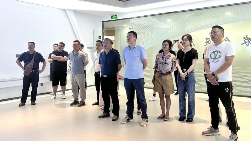 衢州市發(fā)改委黨委委員、對口辦副主任陳齊禮到浙江農合考察消費幫扶工作